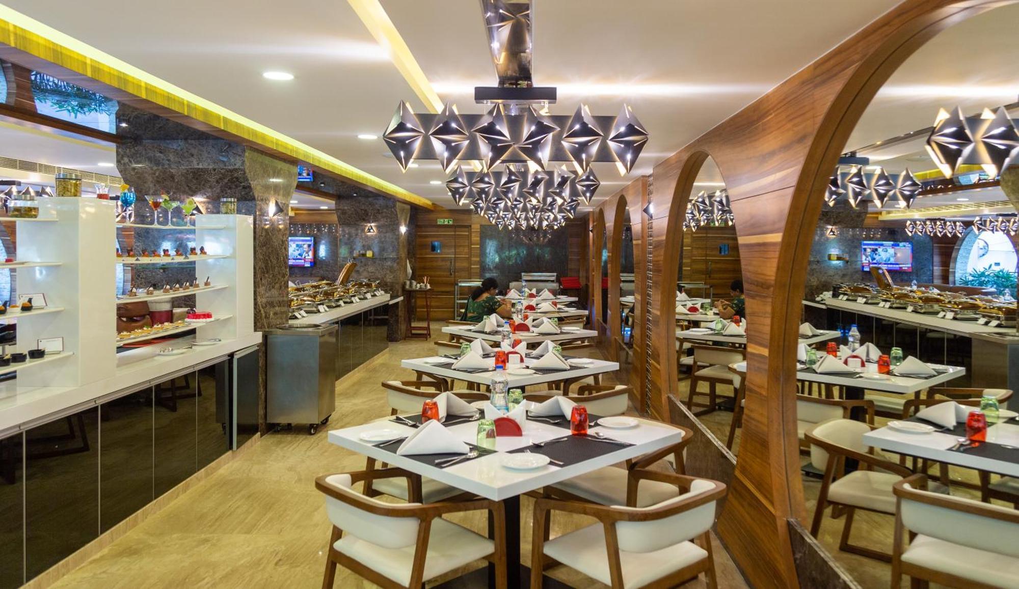Hotel Park Elanza Chennai Exterior foto